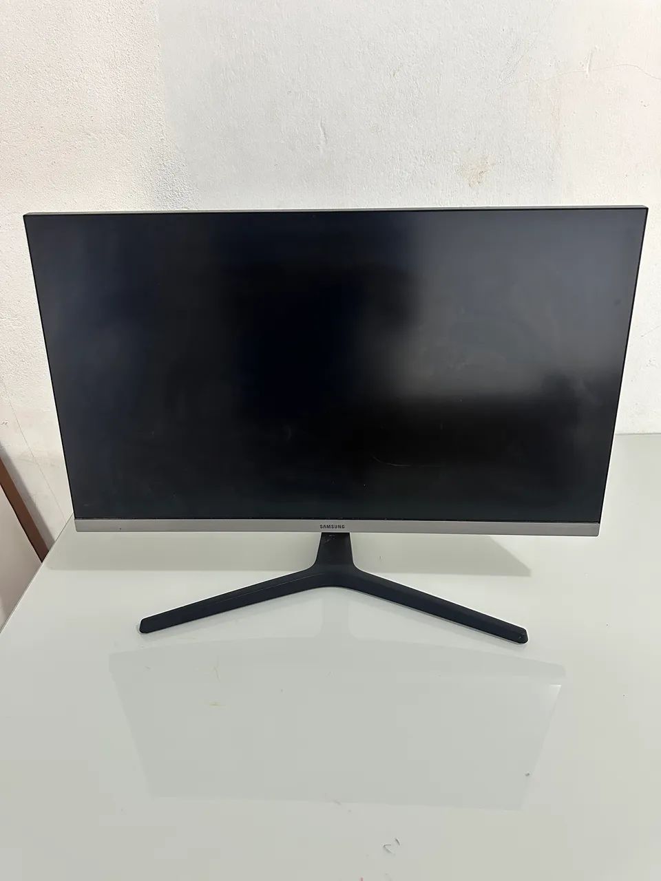 Monitor UHD 4K Série UR55 28