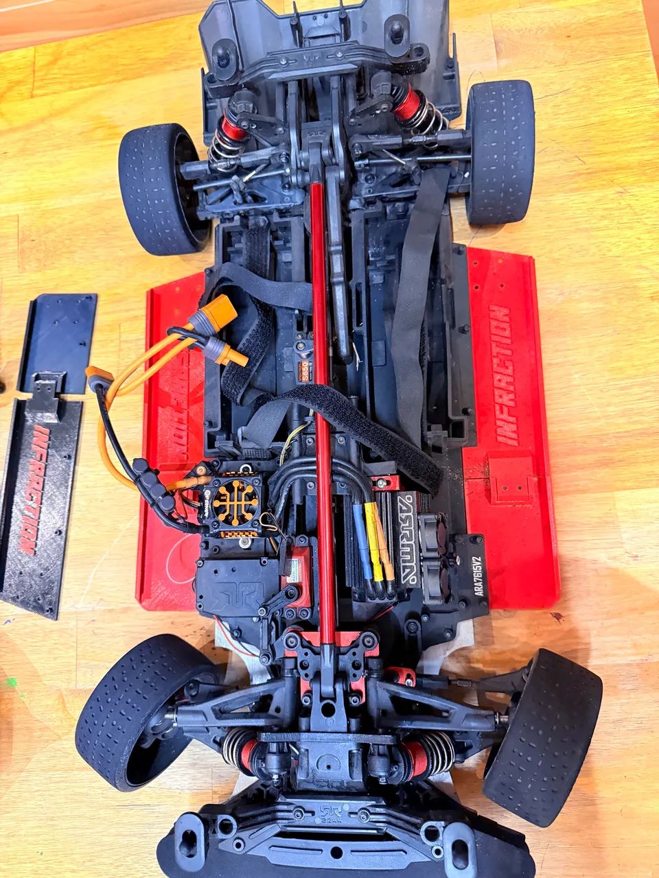 Arrma Infraction 6S BLX (1/7) - Foto 3