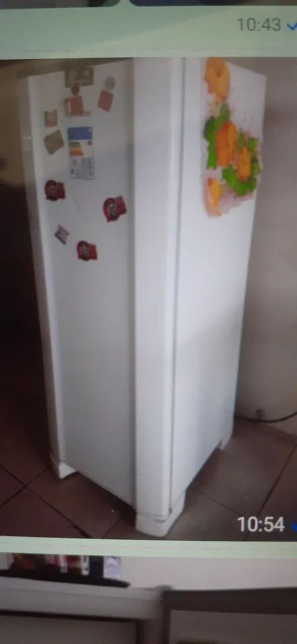 Vende-se geladeira