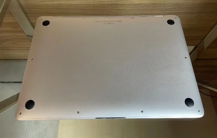 MacBook Air 2020 13'' Intel i3 / 8GB / 256GB SSD - Impecável