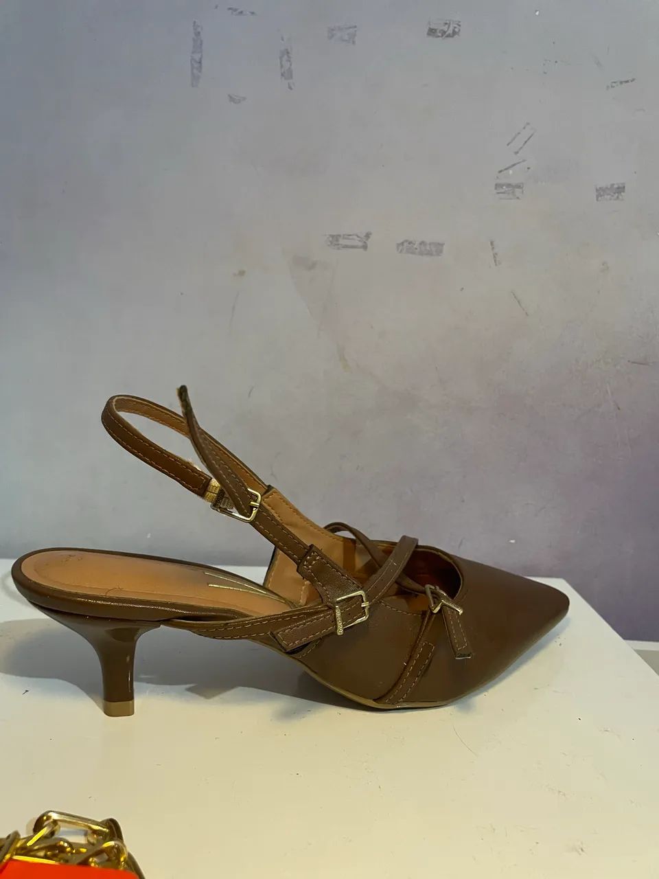 Scarpin Marrom Slingback com Tiras - Foto 3
