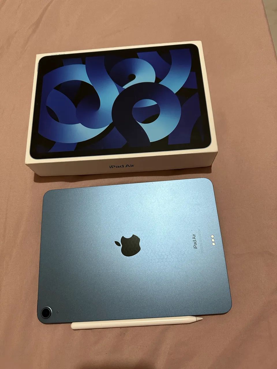 iPad Air 5, 64GB + CANETA APPLE PENCIL ORIGINAL - Tablets e E