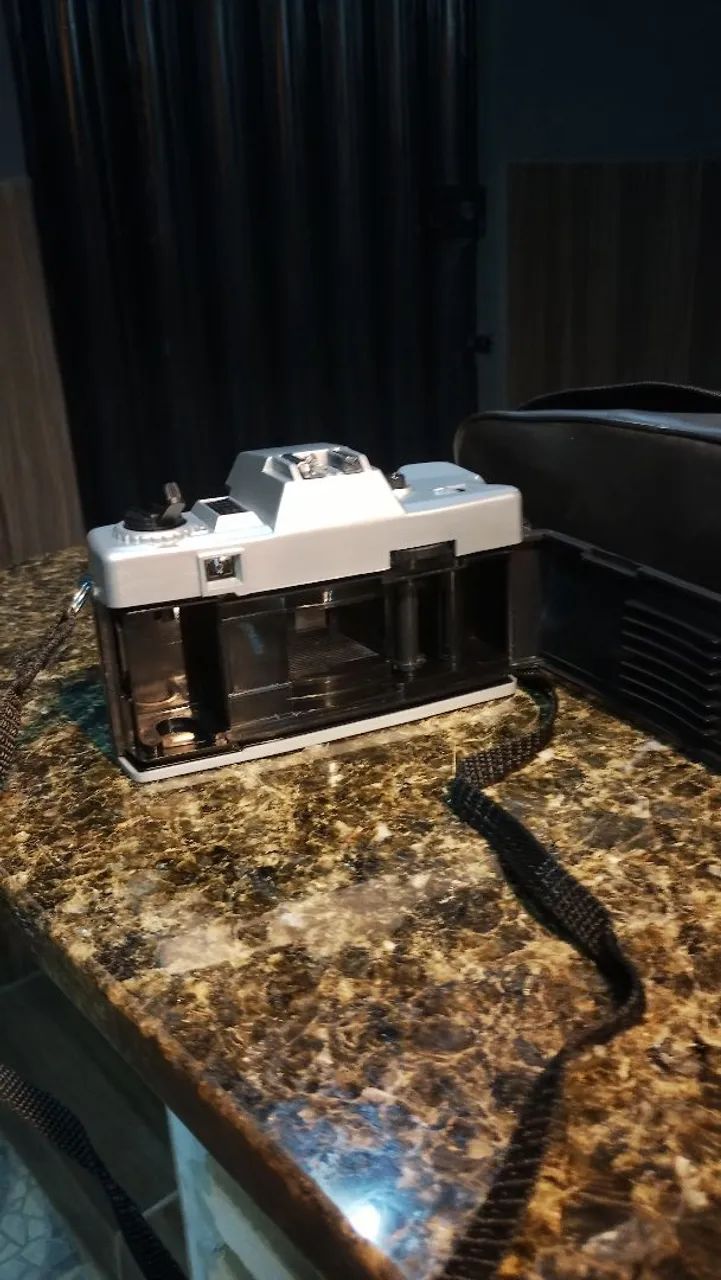 Câmera analógica yashica 2000N - Para colecionador ou reparo - Foto 4