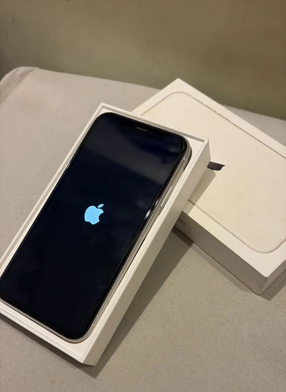 IPHONE 11 BRANCO COM CAIXA - Foto 2