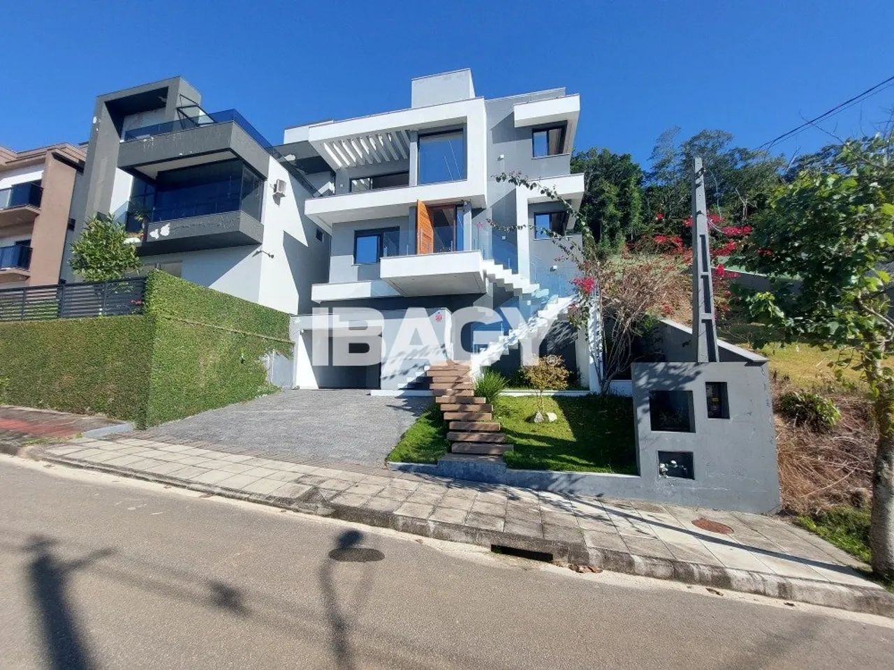 Excelente Casa 3 dormitório(s) em Forquilhas - São José