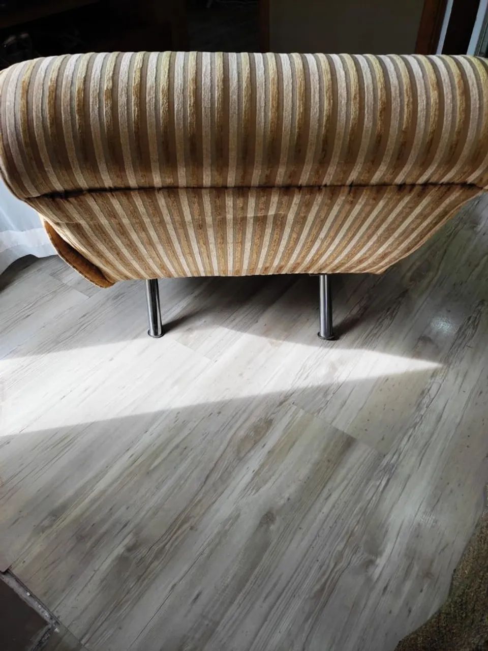 Sofá Chaise Divã Espreguiçadeira - Foto 4