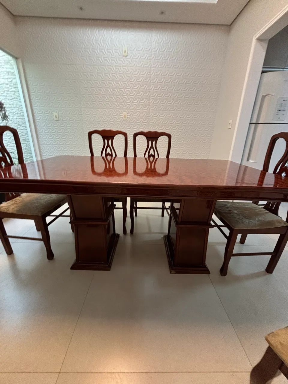 Mesa 6 lugares + barzinho retrô 