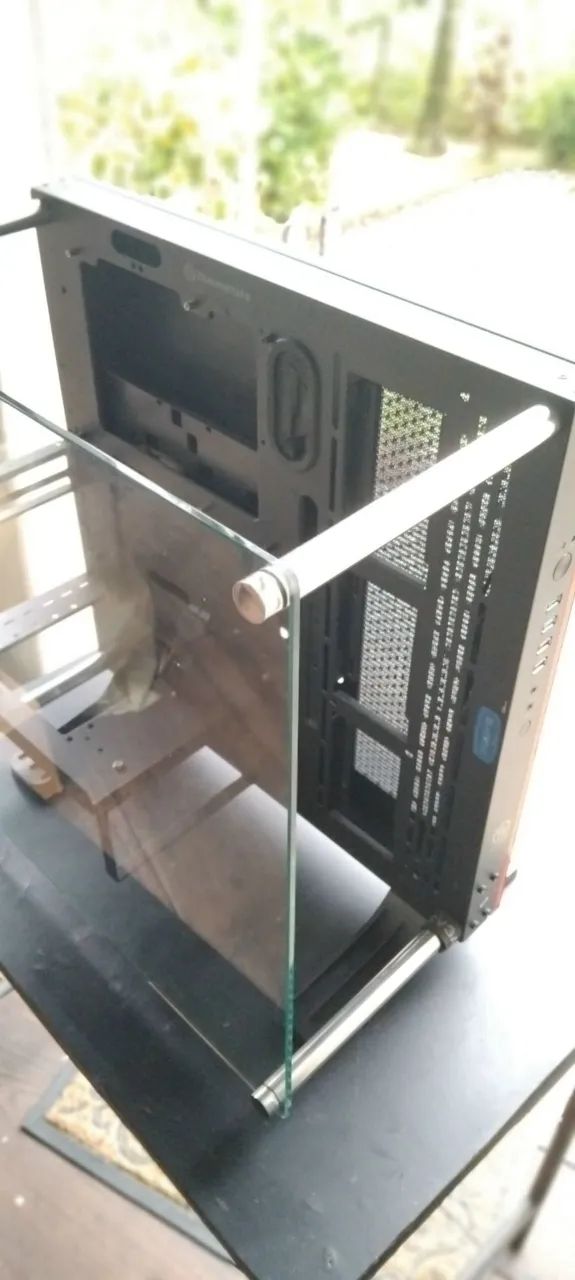 Gabinete Thermaltake Core P3 - Foto 3