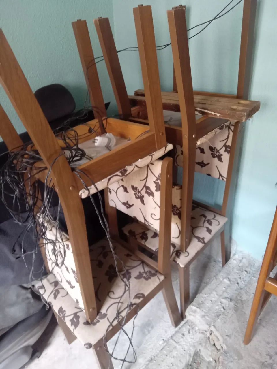 Jogo de cadeiras 