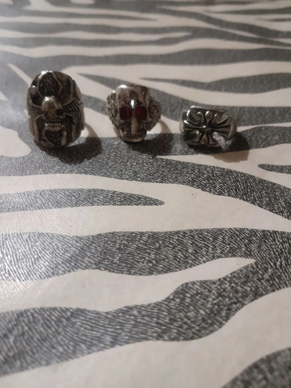 3 Anéis de metal - aranha ?,  caveira,  cruz