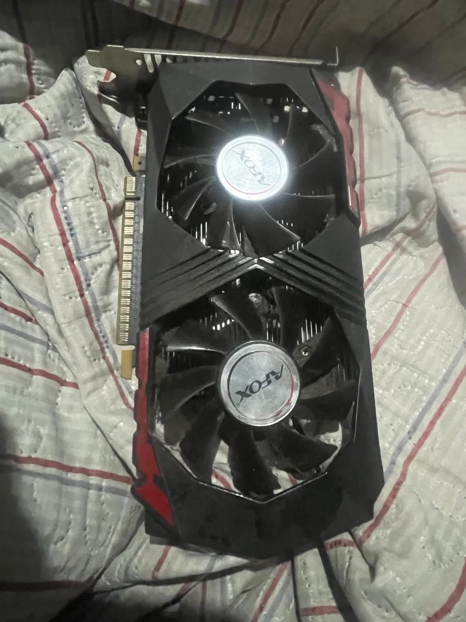 GTX 750 ti 4gb - Foto 2