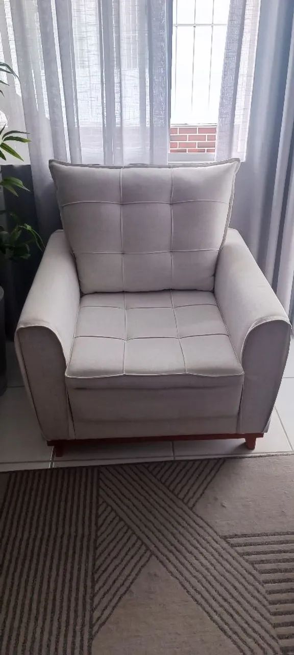 Poltrona impecável para deixar seu ambiente elegante e confortável 