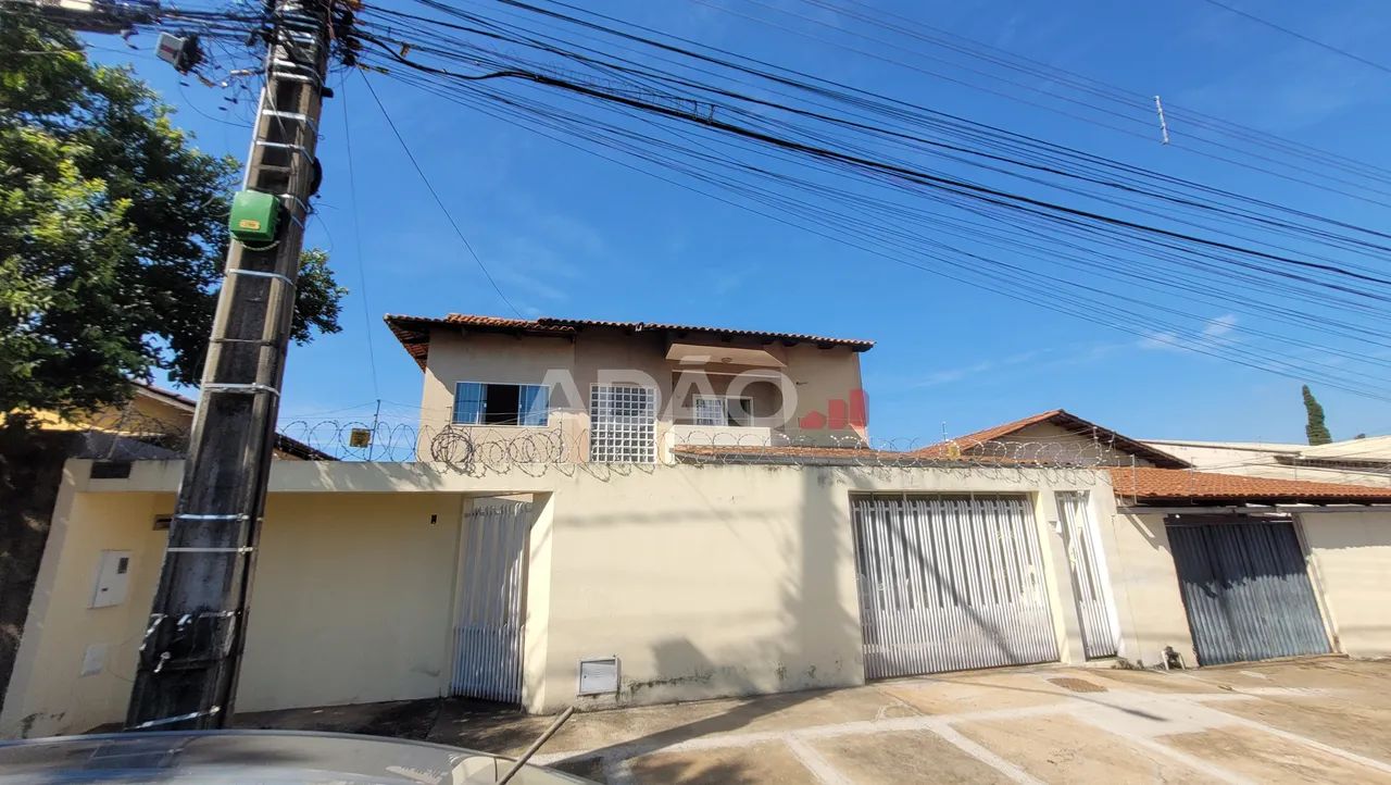 Sobrado 4 quartos 2 vagas na Vila Boa