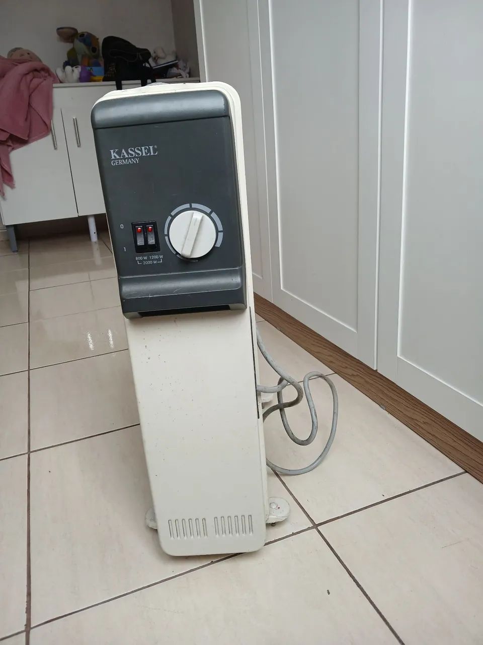 Aquecedor a óleo marca Kassel