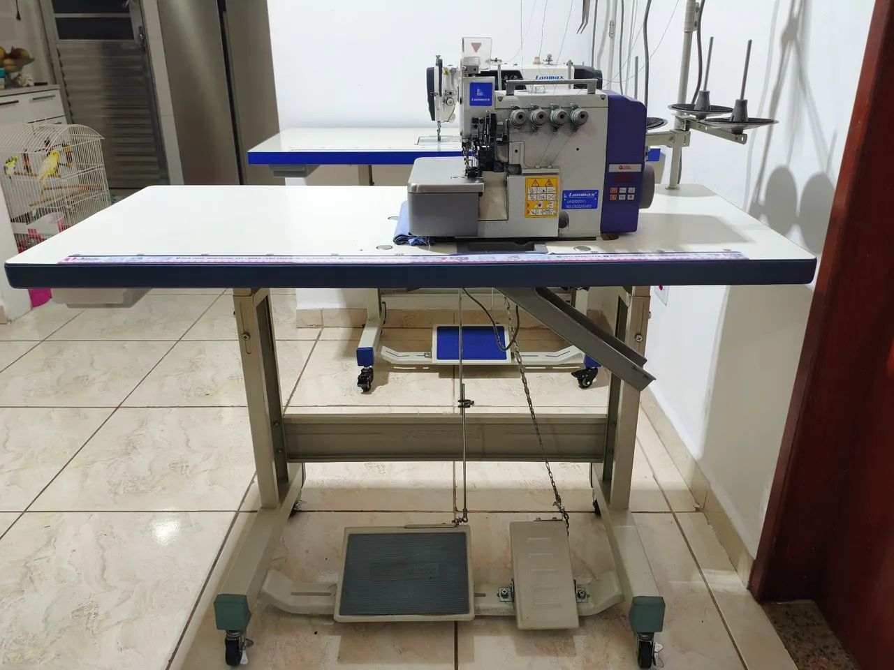 Duas máquinas retas e uma interlock semi novaa