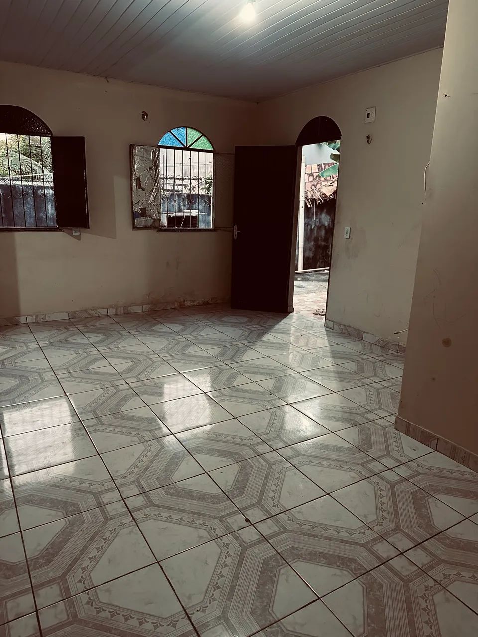 ALUGA- SE CASA( 700,00 Reais)