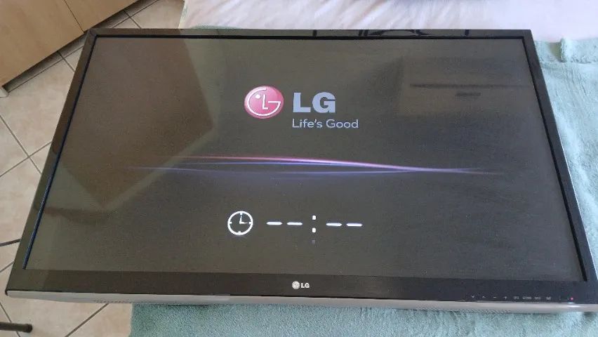 TV 45" LG usada em excelente estado!