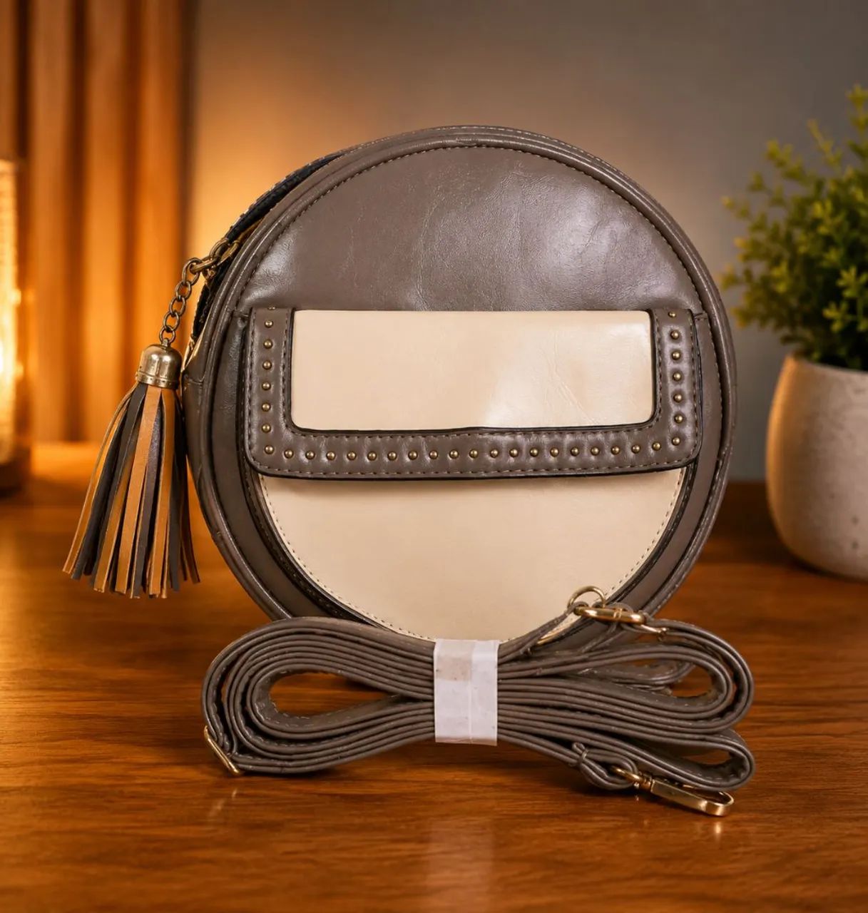 Bolsa Feminina Nova Espaçosa Com Bolso Interno e Externo e Alça 