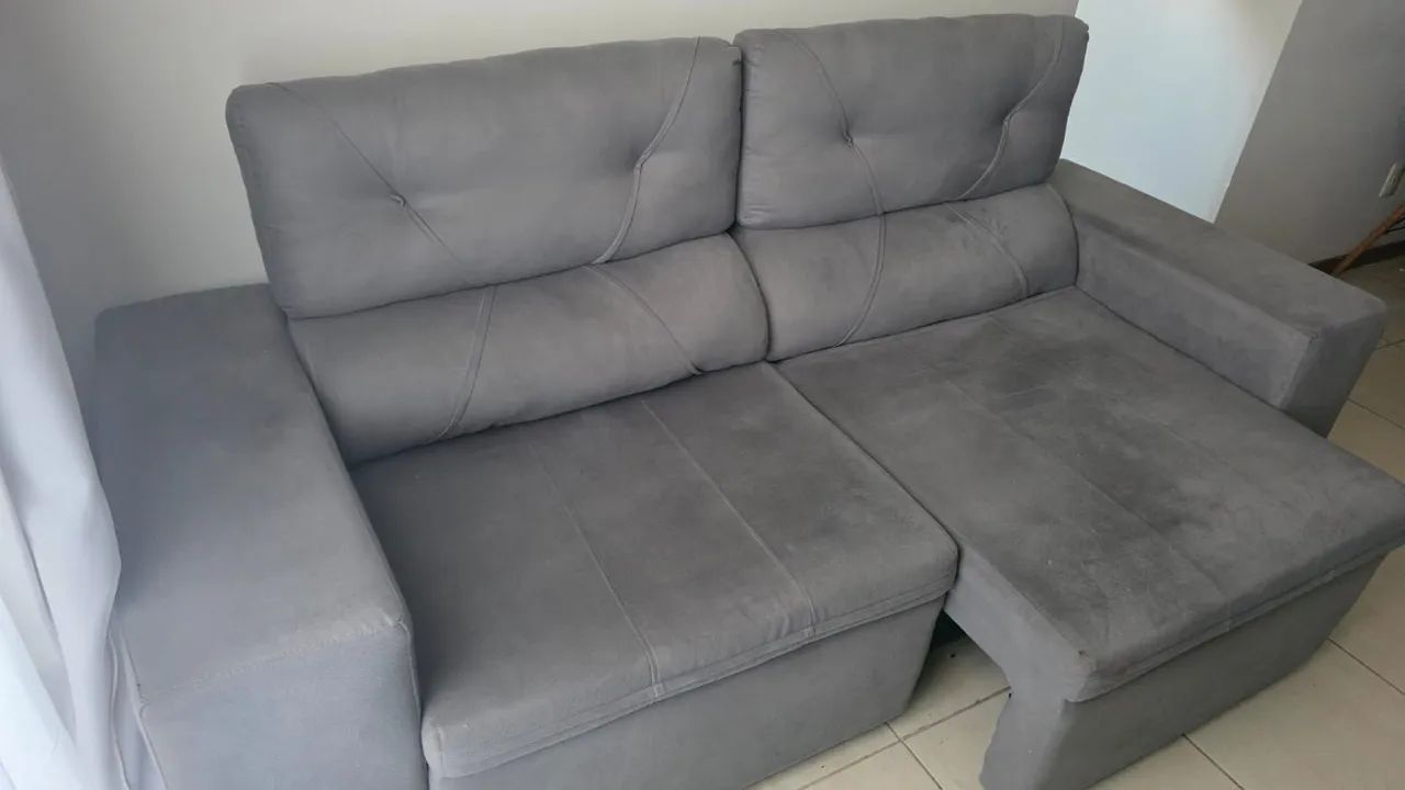 Sofá cinza 2,10m em excelente estado  - Foto 2