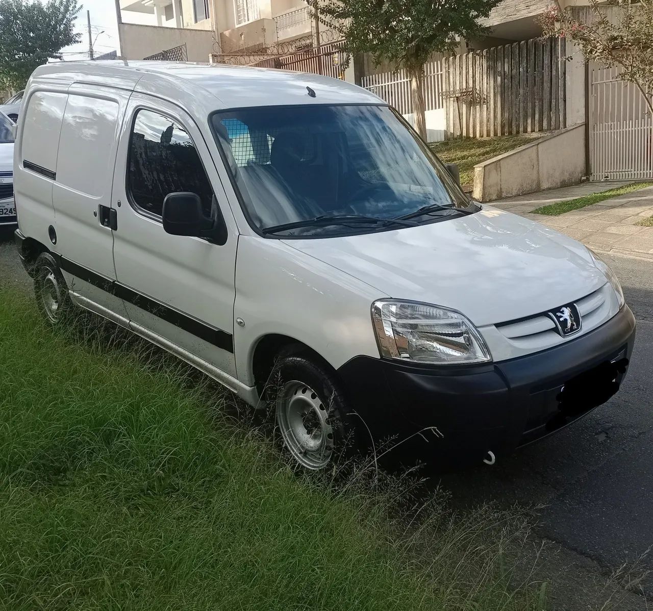 Frete,agregar, viagens. Veiculo Partner furgão. - Foto 4