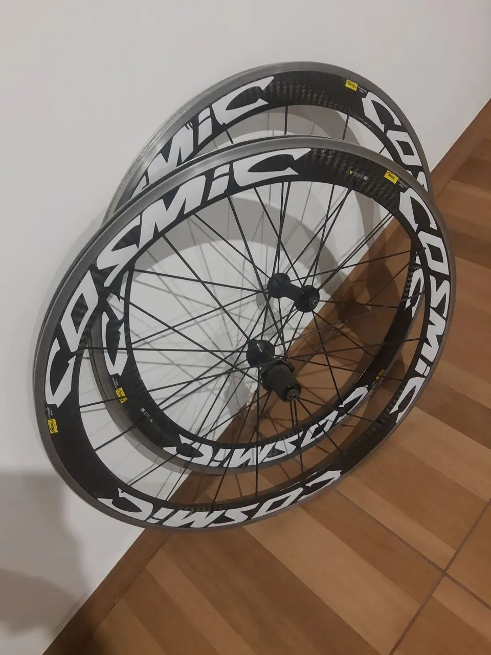 Rodas de carbono cosmic 