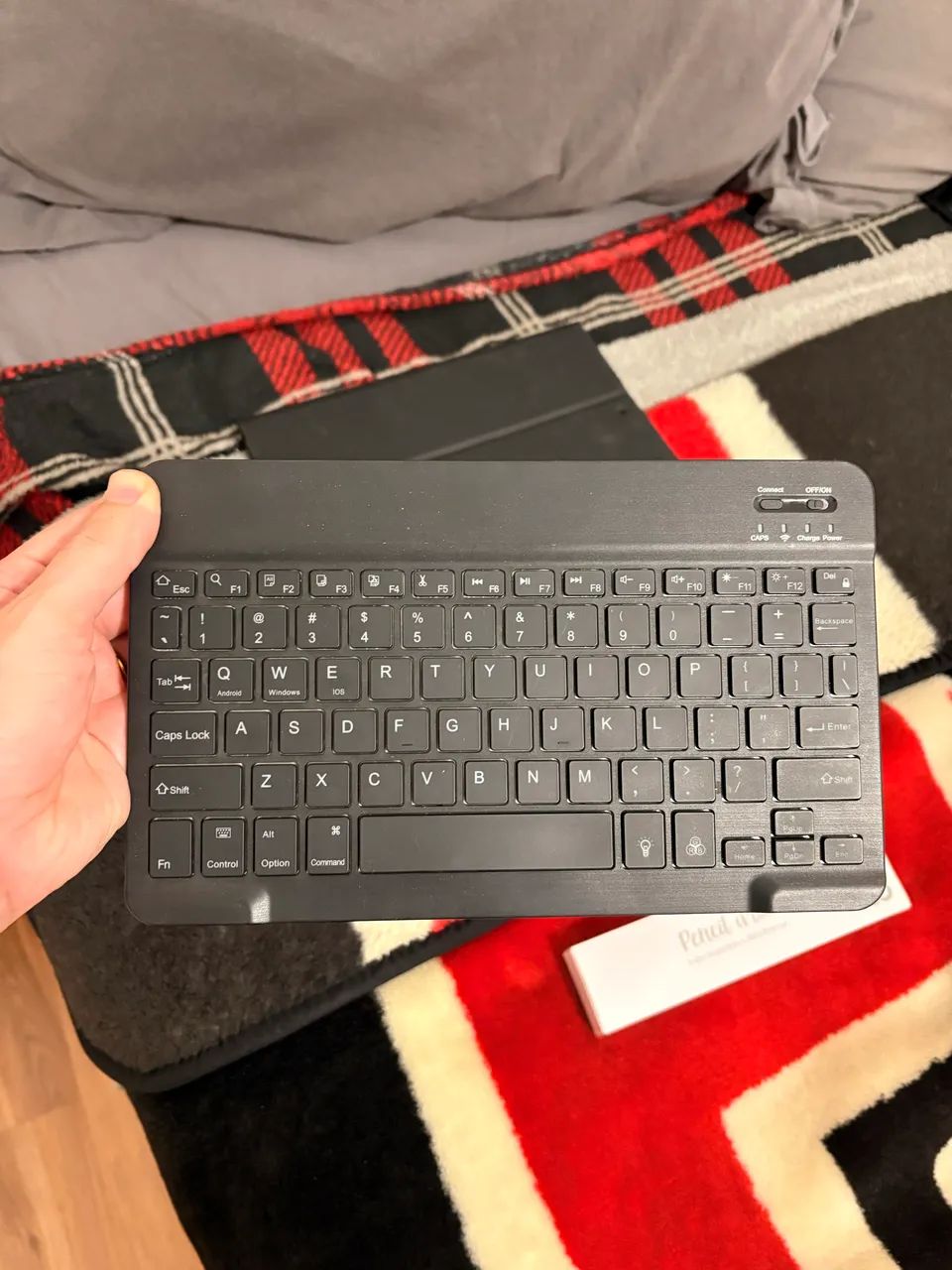 Conjunto capa + teclado + pencil WB para iPad - Foto 3