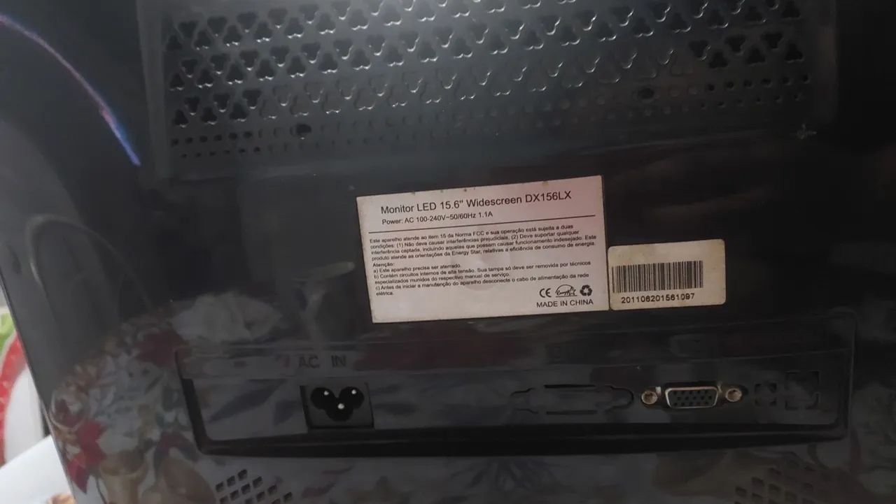 Monitor LED 15.6" Funcional + PC Gabinete (vendo separadamente também)  - Foto 4