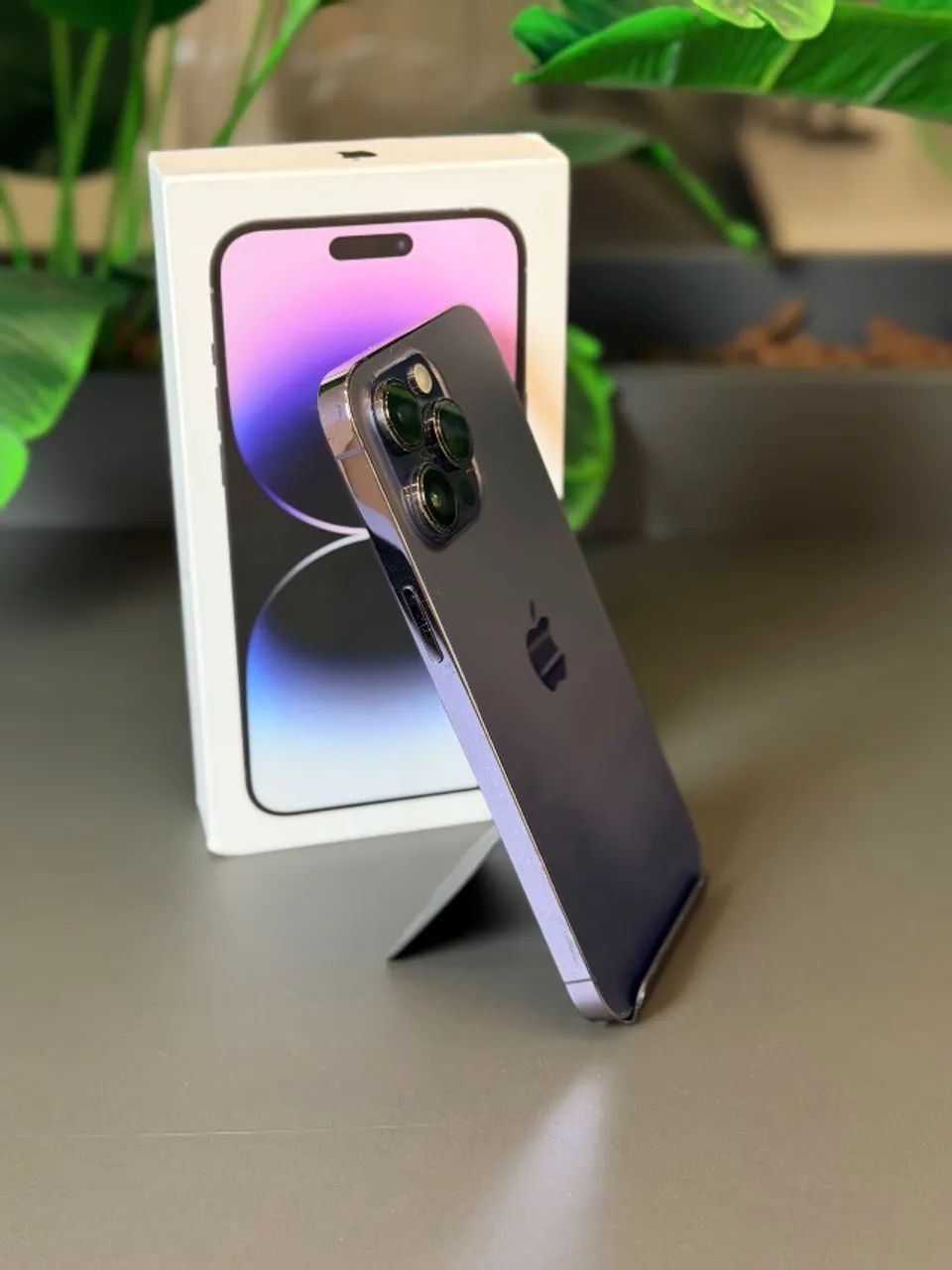 iPhone 14 Pro Max 256gb | ROXO | 75% bateria | 6 meses garantia iPhone 14 Pro Max 256gb | ROXO | 75% bateria | 6 meses garantia