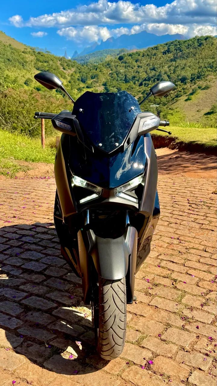 XMAX 300 2026 CONNECTED  - Foto 4