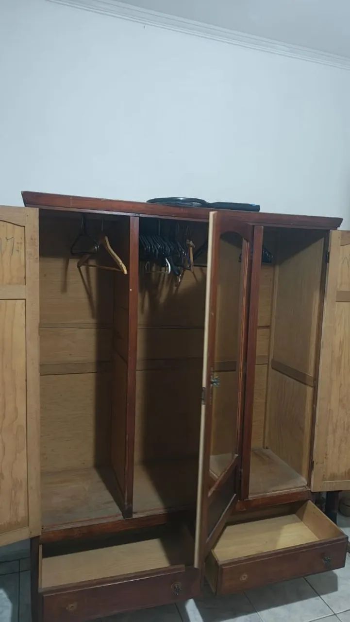 Guarda roupa antigo - Foto 3