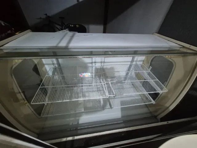 Vendo Balcão Expositor ( sem refrigeração) - Foto 4