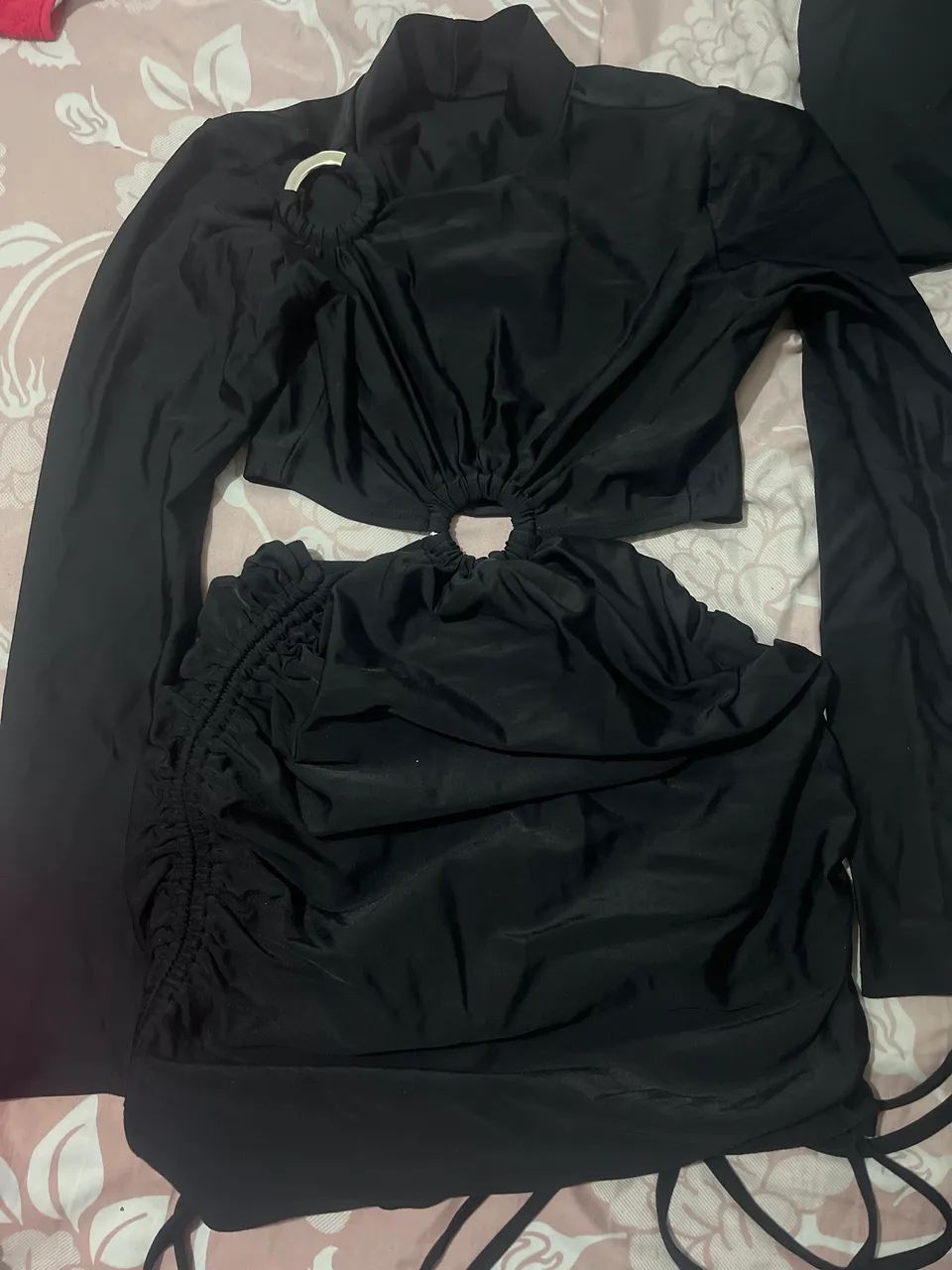 Roupas seminovas - Foto 2