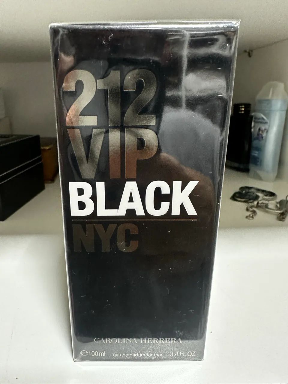 212 VIP BLACK Carolina Herrera 100 ml  - Foto 3