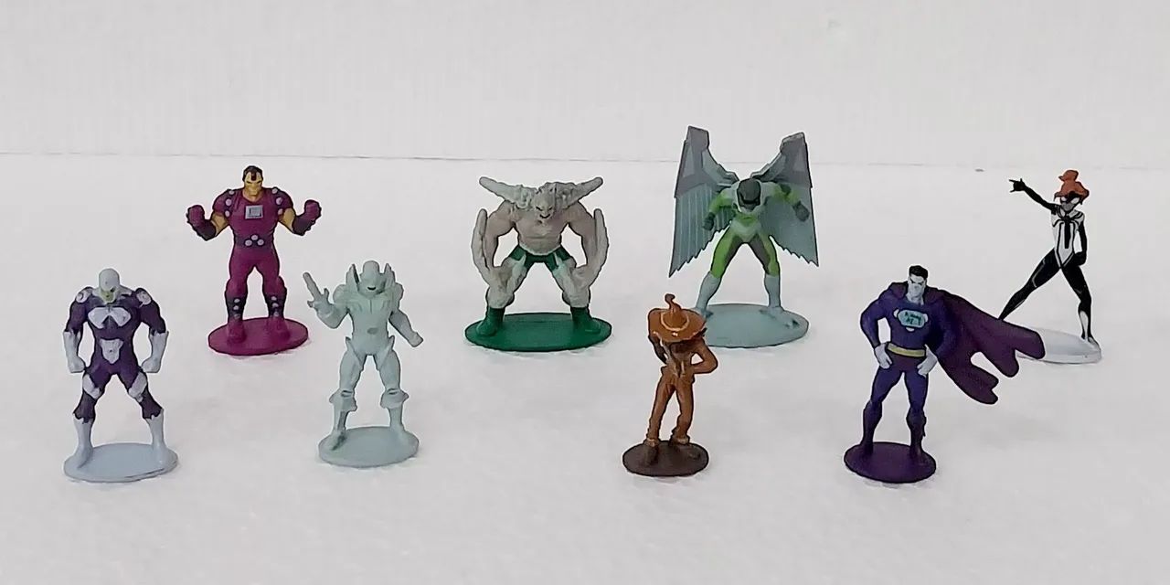 8 bonecos DC Comics - Foto 3
