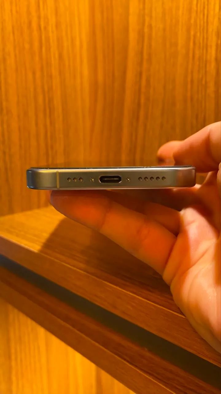 iPhone 16 PRO -512G Semizero - Foto 2