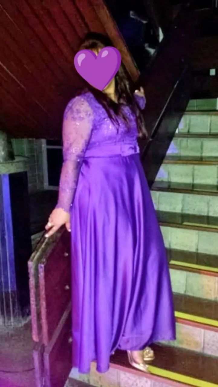 Vestido roxo longo. Veste 46