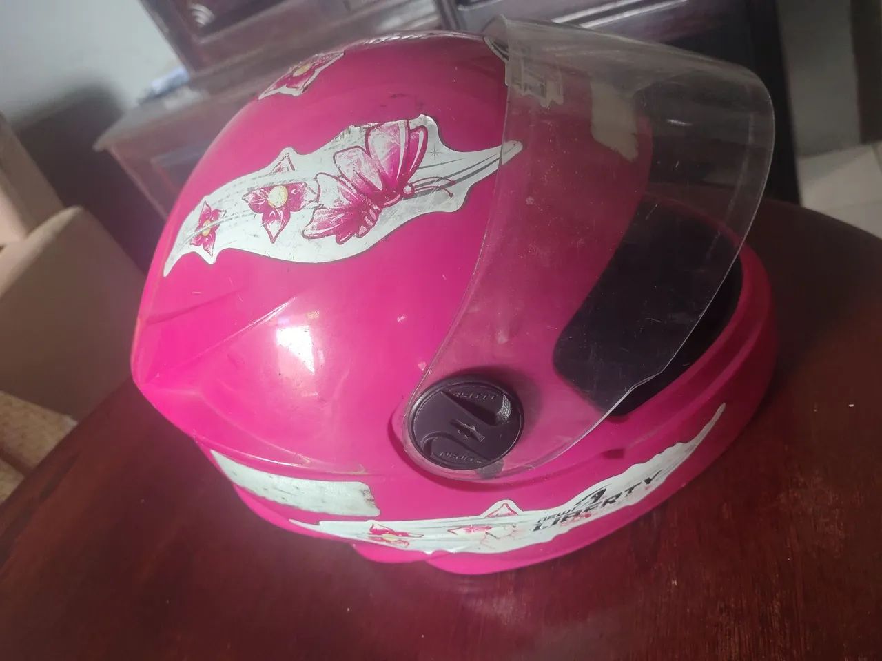 CAPACETE