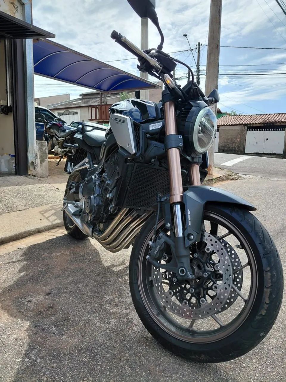 CB 650r 2021  abaixo da tabela  - Foto 2
