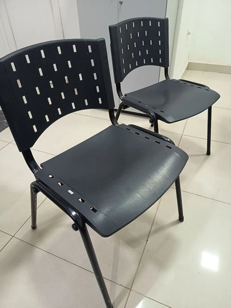 CADEIRA ISO PRETA (R$ 70,00 CADA UMA) - Foto 2
