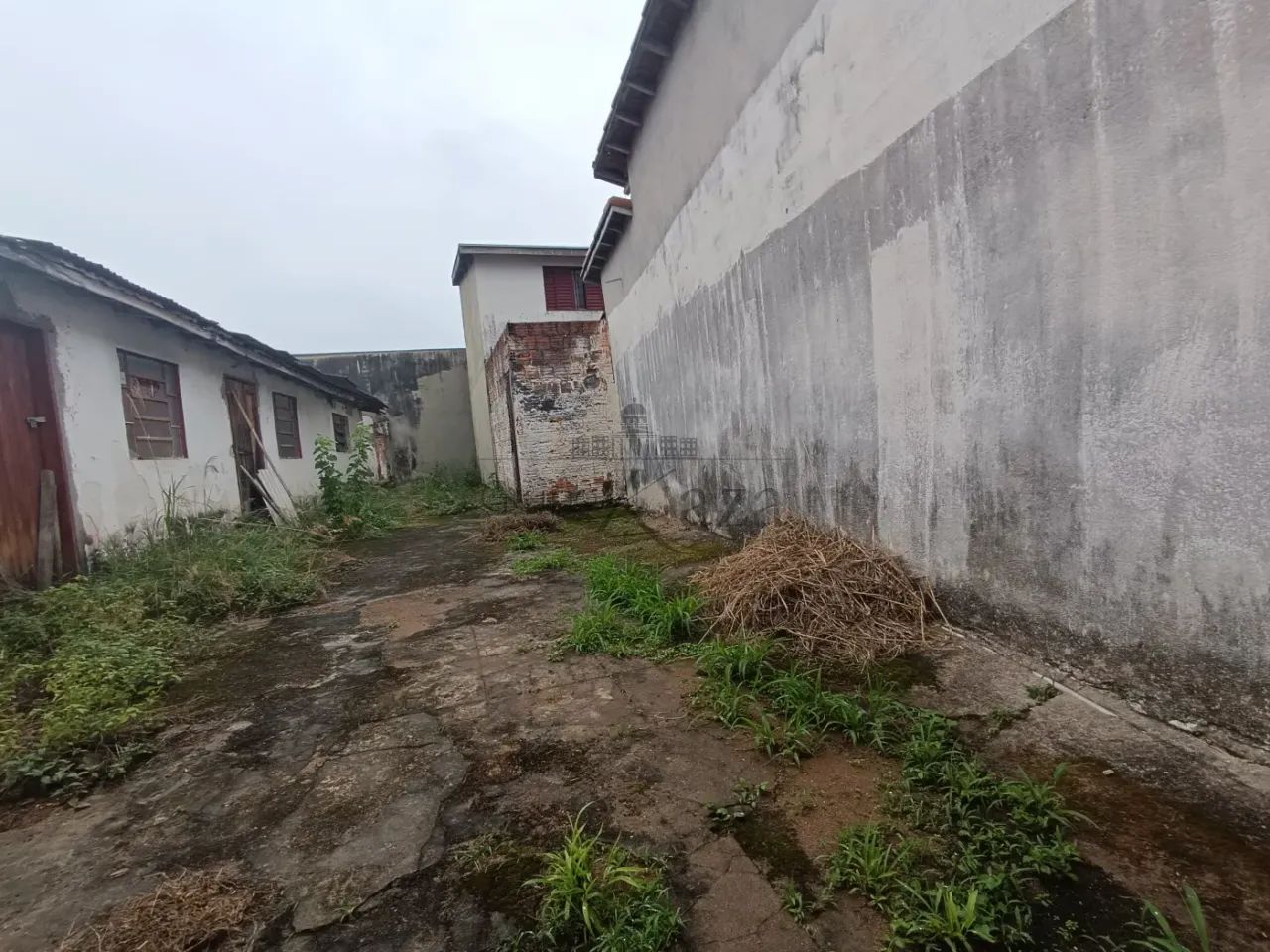 Terreno - Centro - 560m² - Analisa Permuta.