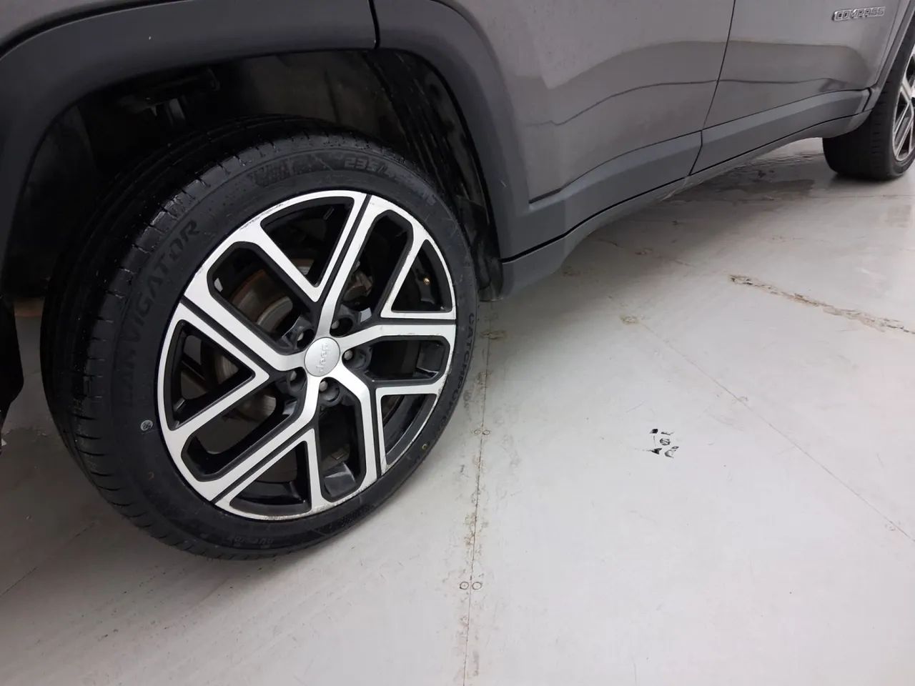 Jeep Compass LIMITED T270 1.3 TB 4x2 Flex Aut, foto 14 de 18