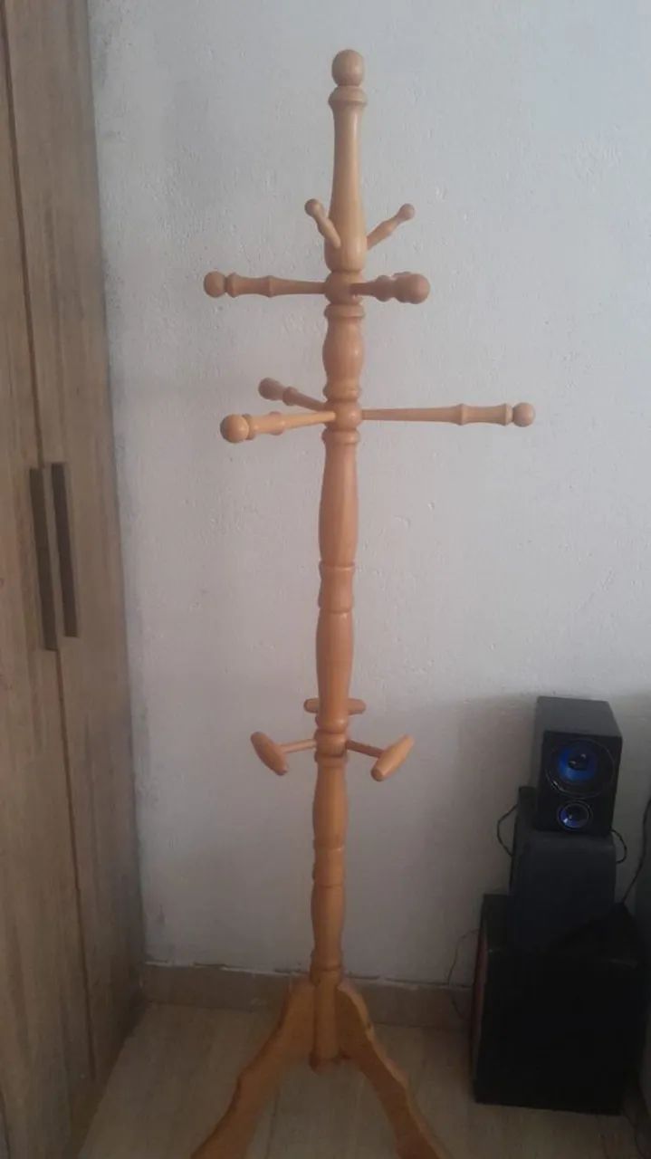 Vendo cabideiro