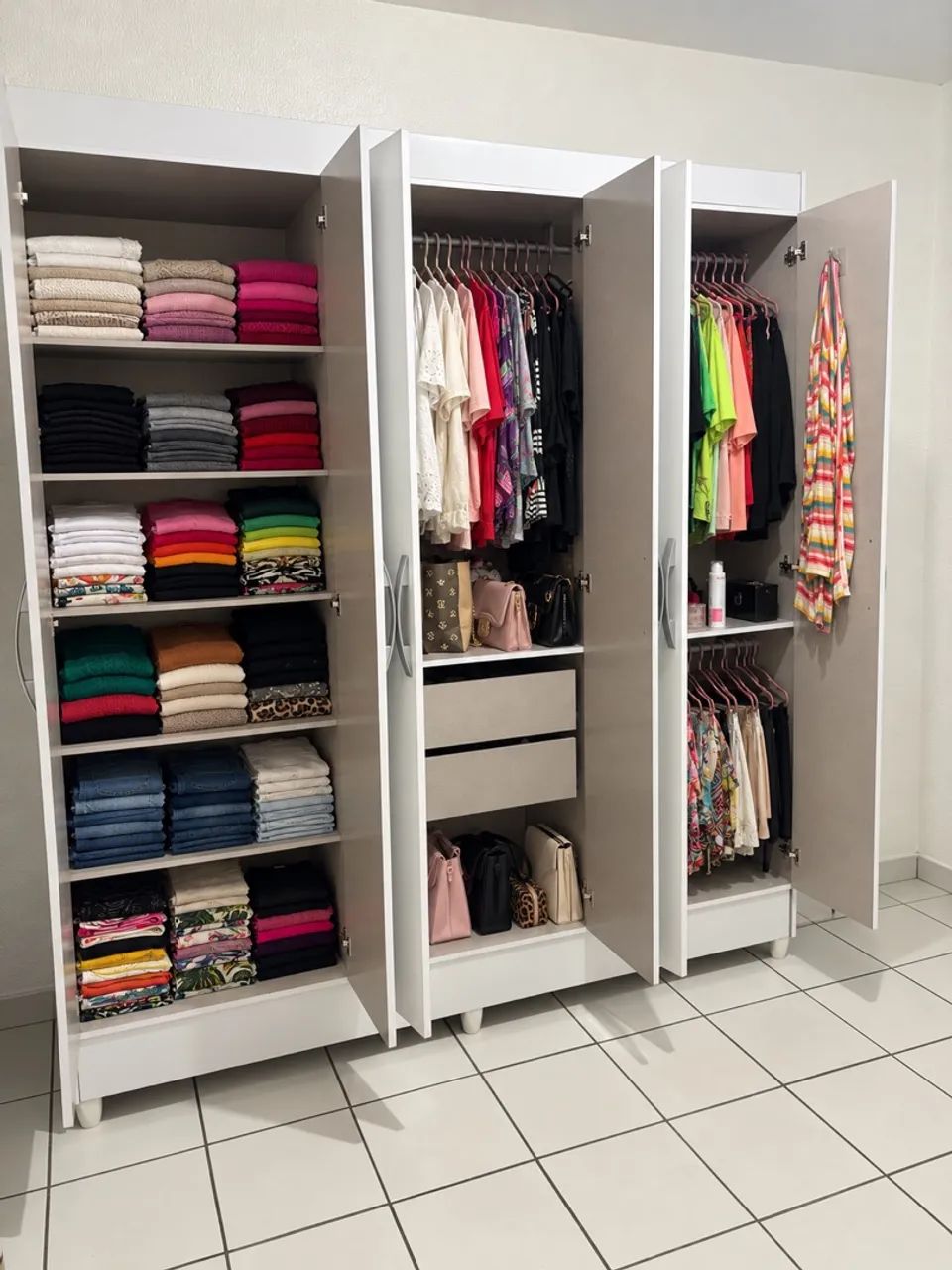 Guarda-roupa 6 portas - Foto 2