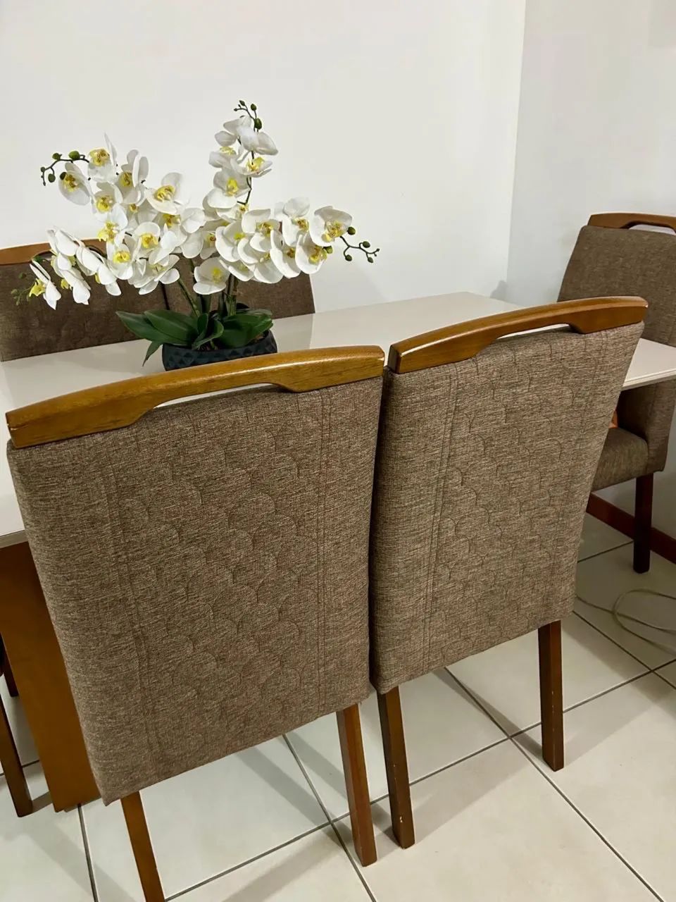 Mesa com 6 cadeiras  - Foto 2