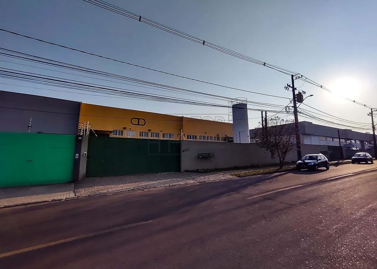 GALPÃO COM DOCA Para alugar em São José dos Pinhais - Foto 2