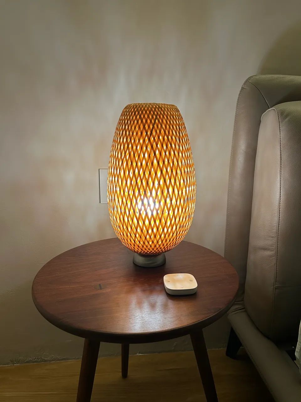 Luminária de mesa moderna - Foto 2