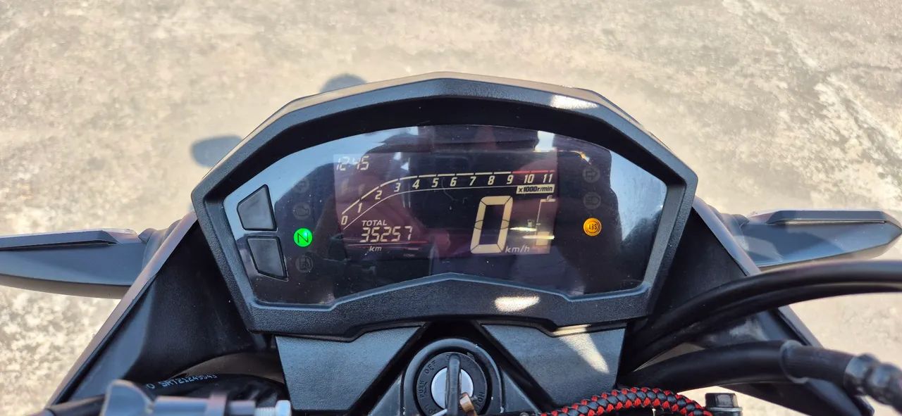 CB TWISTER 250F 2021 ABS - Foto 4