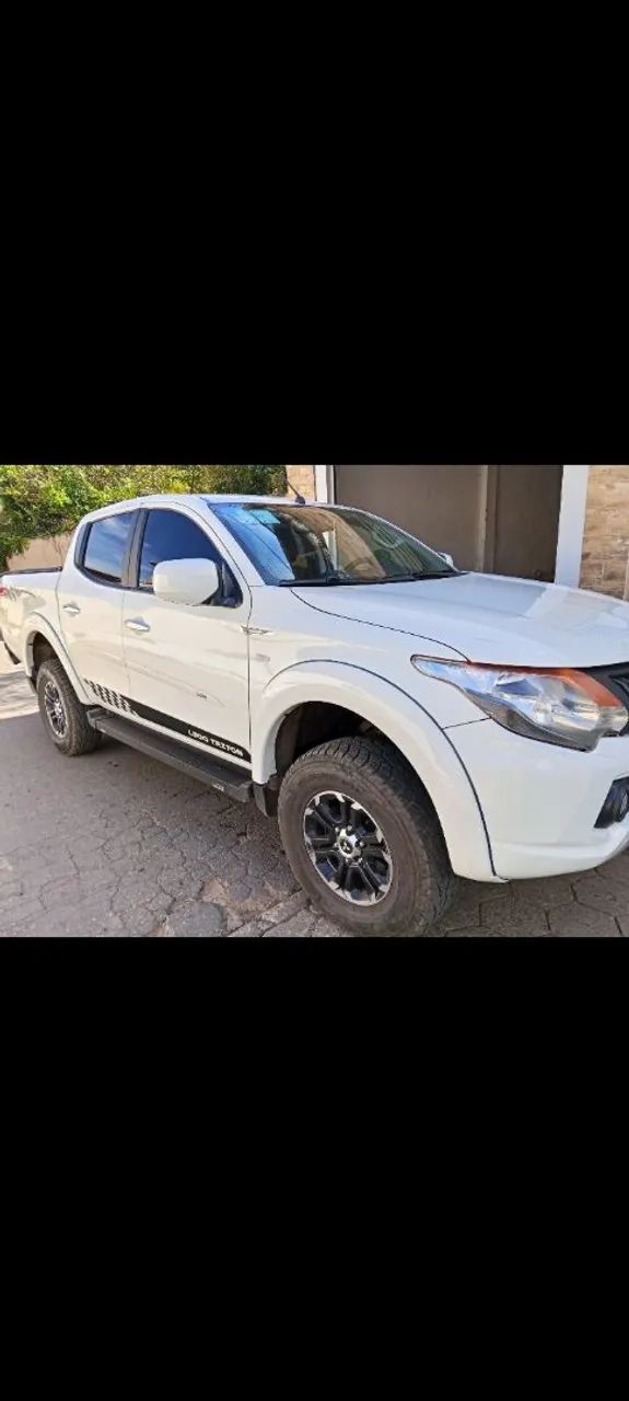 Mitsubishi L200 2023