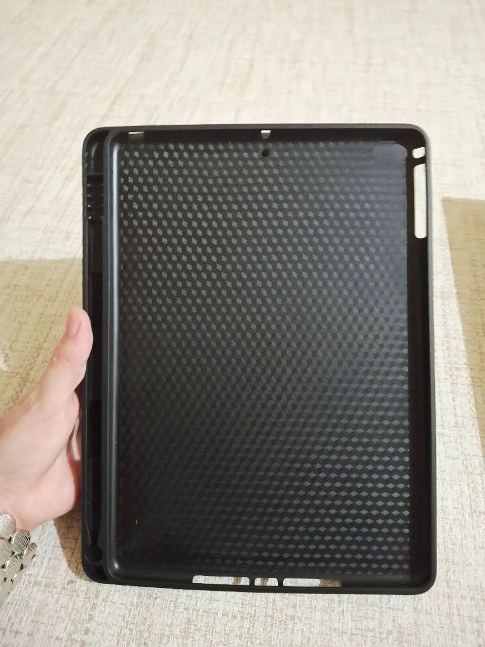 Vendo Ipad 6 geração 32g seminovo! com pencil, caixinha e capa *contém nota fiscal* - Foto 4