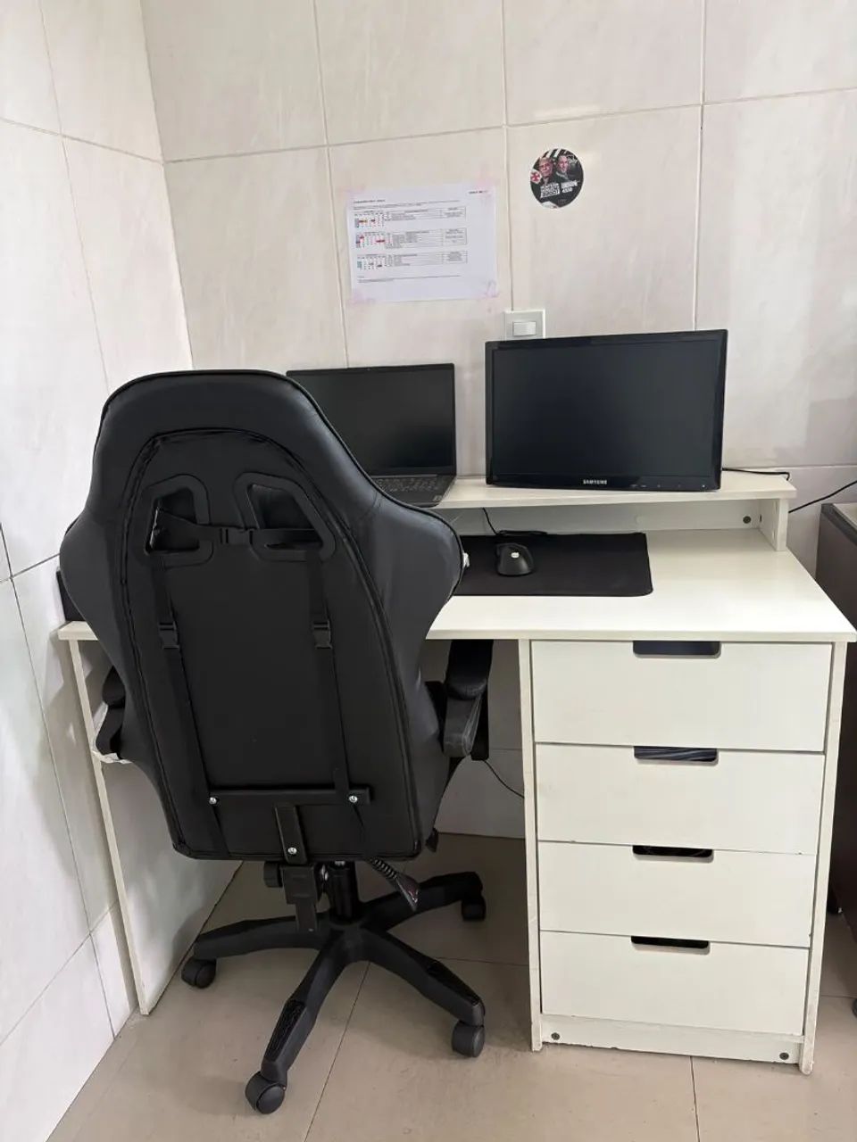 Escrivaninha 